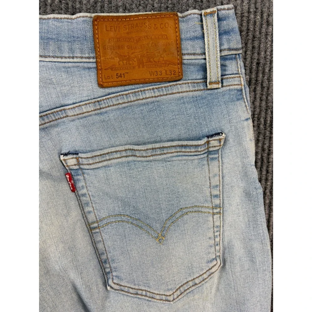 Levis Mens Athletic Taper 541 Jeans 33X32 Actual 32X30 Denim Premium Faded
